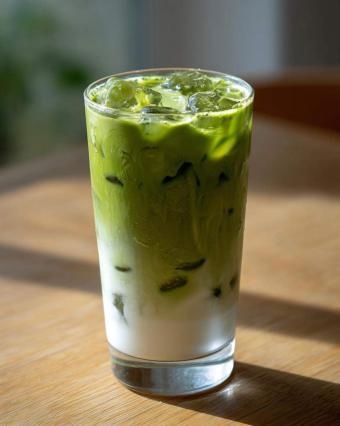 Ice Vanilla Matcha Latte