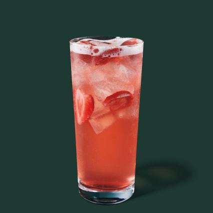 Strawberry Acai Kokteyl